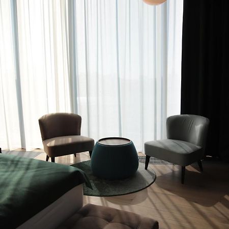 The Veil Hotel Αστάνα Εξωτερικό φωτογραφία A room at the hotel