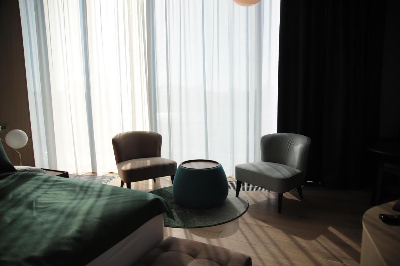 The Veil Hotel Αστάνα Εξωτερικό φωτογραφία A room at the hotel