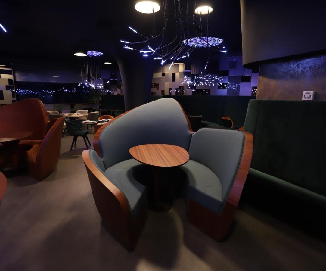 The Veil Hotel Αστάνα Εξωτερικό φωτογραφία The interior of the restaurant