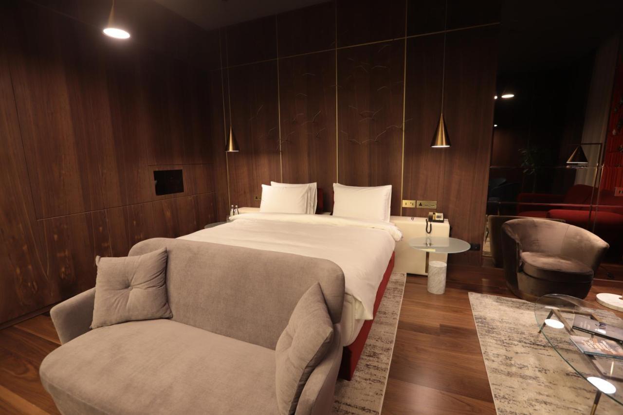 The Veil Hotel Αστάνα Εξωτερικό φωτογραφία A room at the hotel