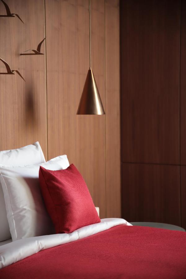 The Veil Hotel Αστάνα Εξωτερικό φωτογραφία A pendant light